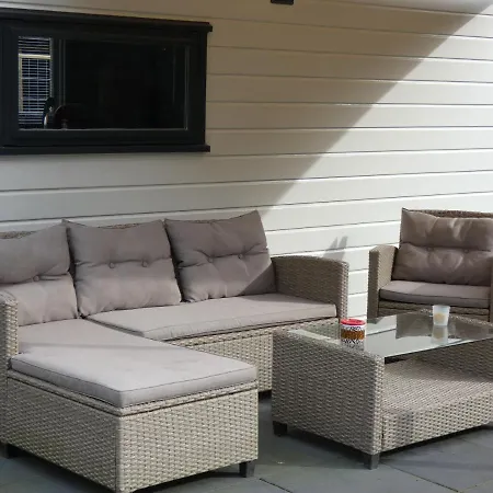 Veluwepark Reewold #chalet Buizerd# Tussen Het Bosrijke En Garderen Alpesi faház