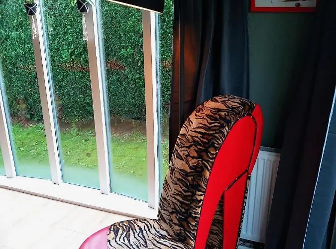 Chalet Veluwepark Reewold #chalet Buizerd# Tussen Het Bosrijke En Garderen